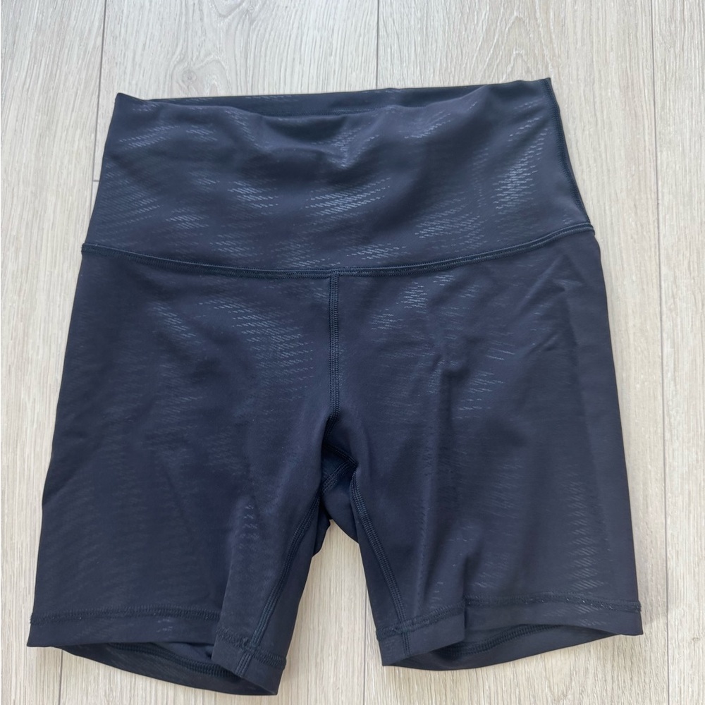 lululemon wunder train shorts
